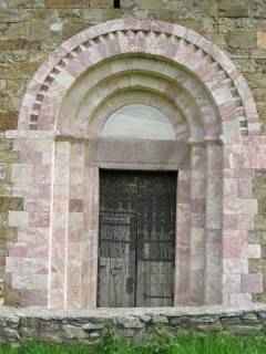 portail du prieuré de marcevol