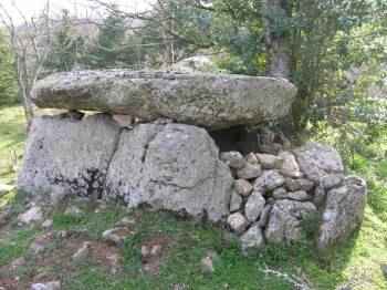 dolmen du mas cayenne de campoussy