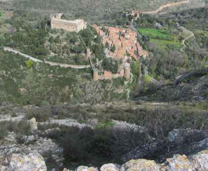 village des pyrénées orientales de castelnou
