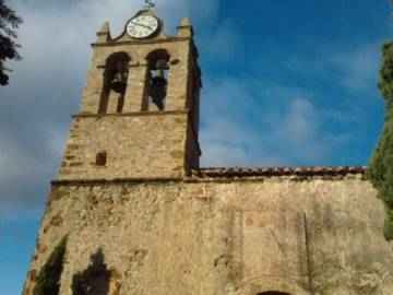 église  du village des pyrénées orientales de castelnou