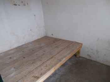 intérieur de l'abri llobins