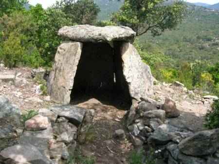 dolmen d'arreganyats d'Espolla