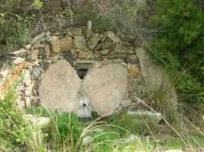 dolmen font del roure d'Espolla