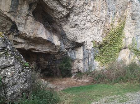 grotte la caune à félines termenès