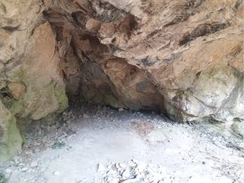 grotte la caune à félines termenès