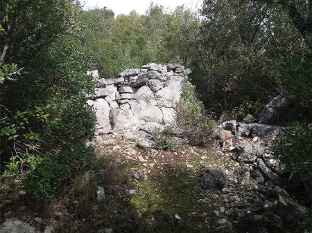 dolmen de la porteille à Félines Termenès