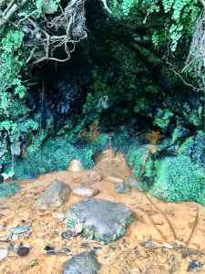 grotte de la fontaine d'aram