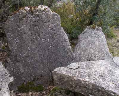 dolmen table des morts à Massac