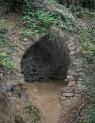 fontaine de la tour de corts ou de cours
