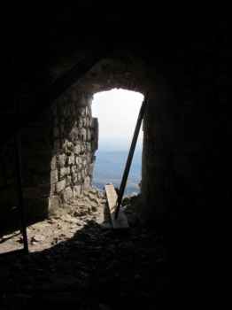 intérieur de la tour de tautavel ou del far