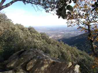 point de vue sur Laroque.jpg