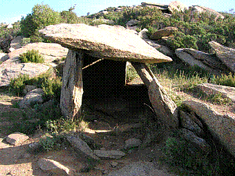 dolmen Talaia.jpg