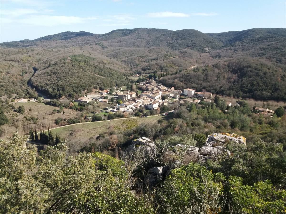 village de félines termenès en aude