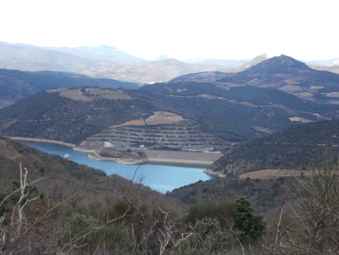 barrage de Caramany.jpg