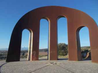 porte des pays catalans.jpg